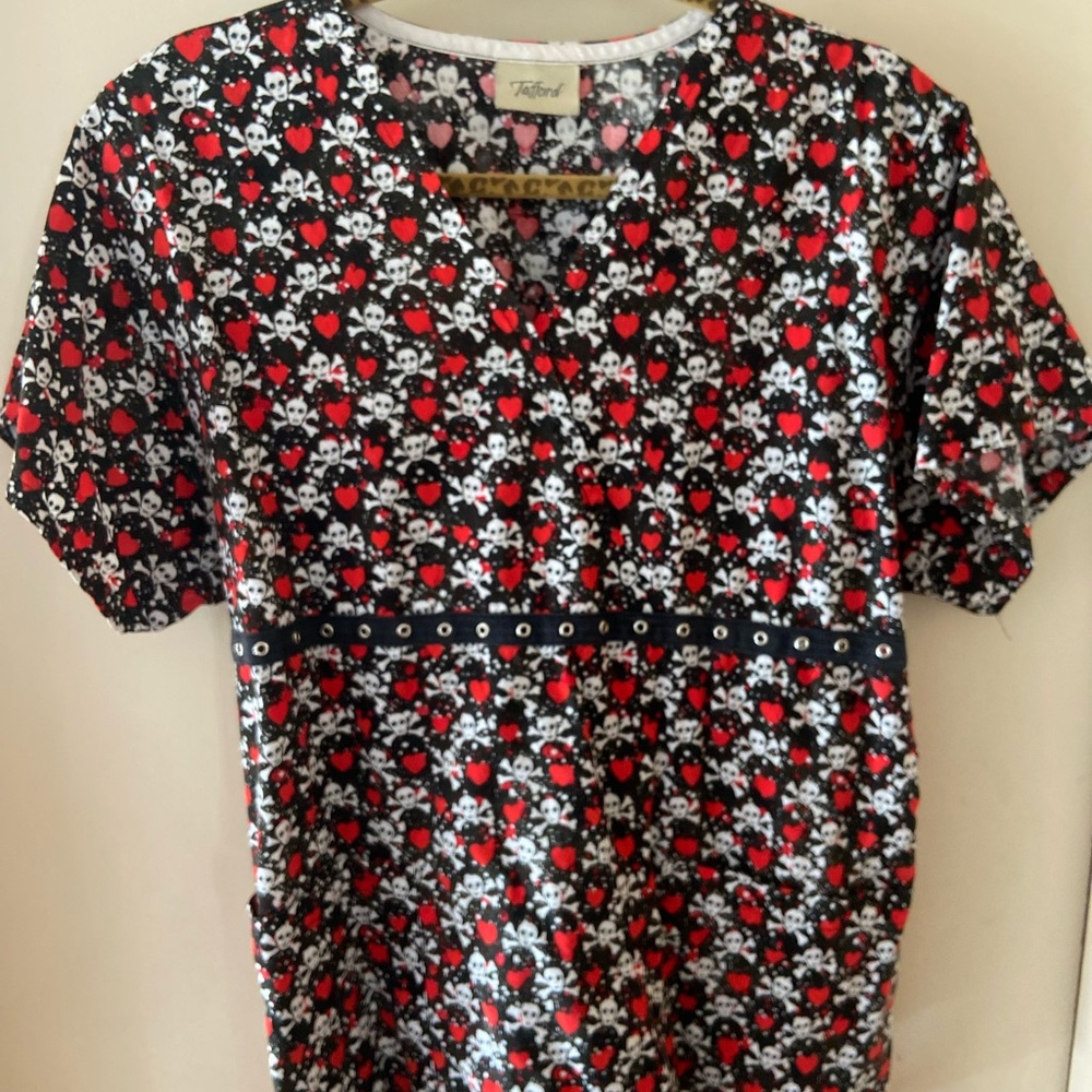 Tafford Women's Skull and Heart Print Top - Black, Red, White